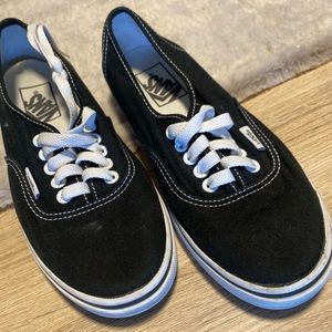 Women Low Top Vans 6.5